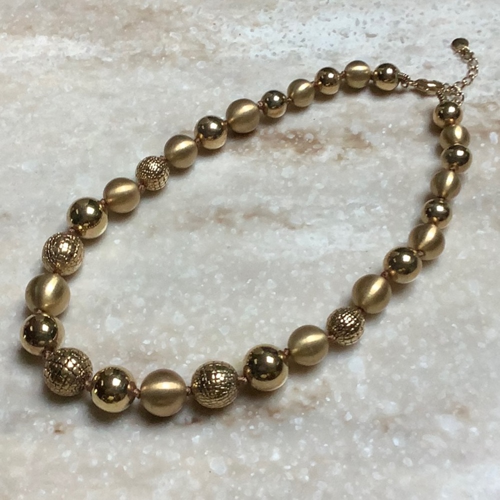 😍Multi-Textured Faux Gold Necklace😍NWOT